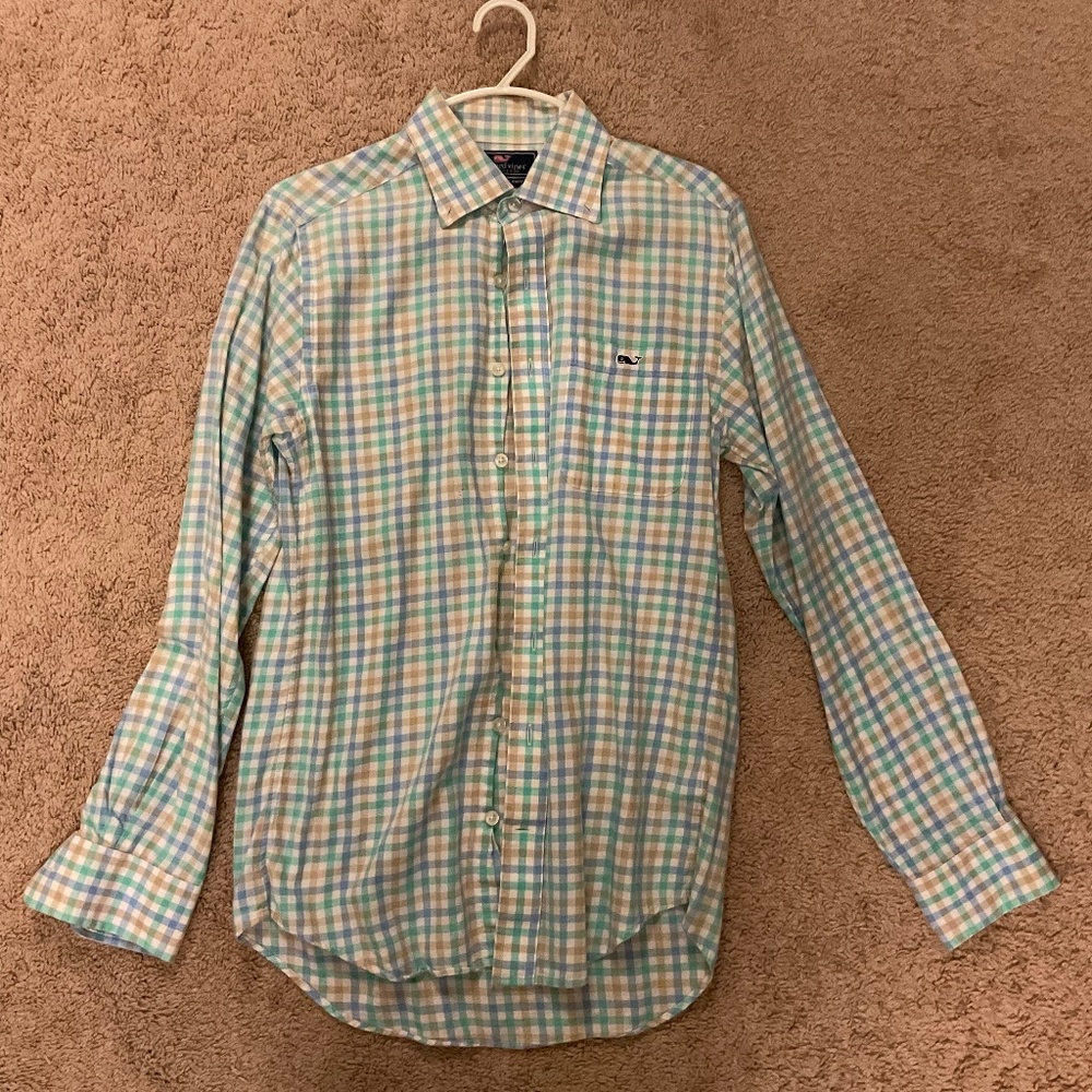 Vineyard Vines Men's Long Sleeve Button down (XS)